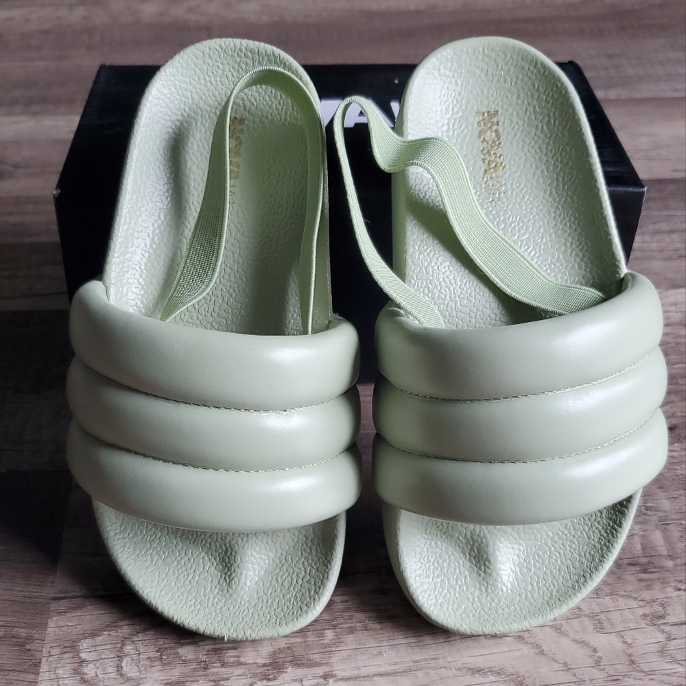 Fashion Nova Girls Sandals - Picture 4 of 11